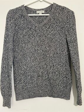 Black White V-Neck Sweater size small
